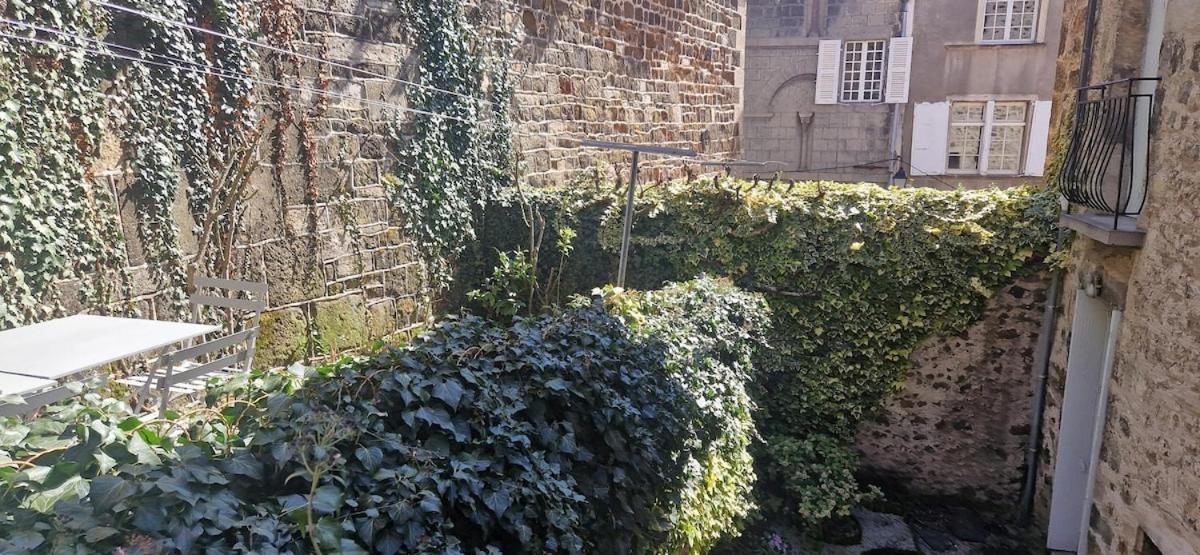 Appartement 120 M² Duplex Coeur Historique Au Calme Le Puy-en-Velay Exterior photo